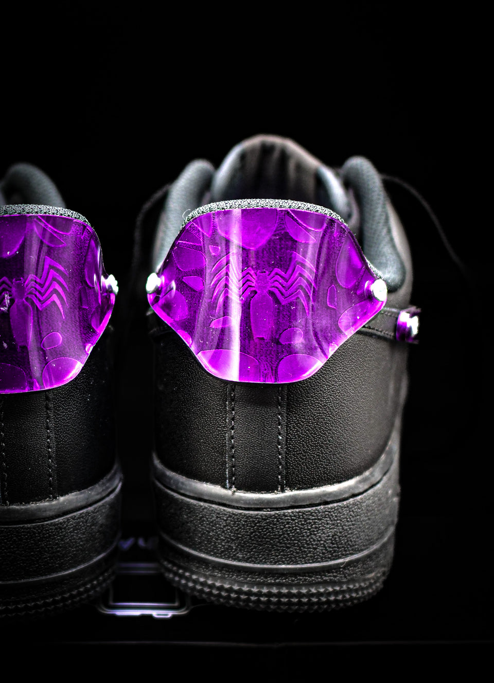 Custom Venom Air Force 1 – Unleash the Symbiote