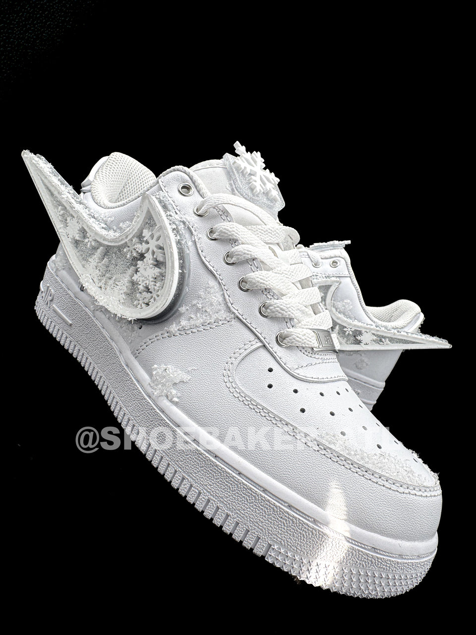 Snow Globe - Wonderland