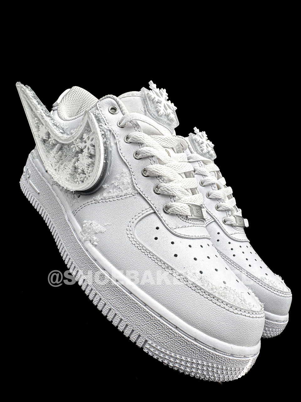 Snow Globe - Wonderland